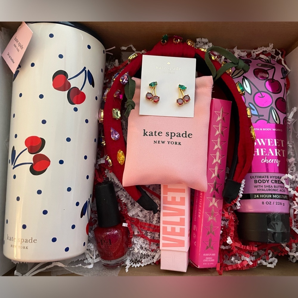 75.Kate Spade, Jeffrey Star Cherry Themed gift box